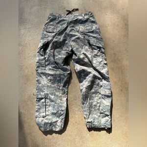 Baggy digital camo army cargo pants